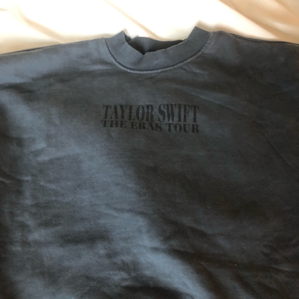 Taylor Swift Eras Exclusive Concert Crew neck - very rare -